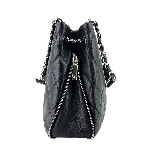 Expandable Zip Caviar Leather Shoulder Bag - Image 4