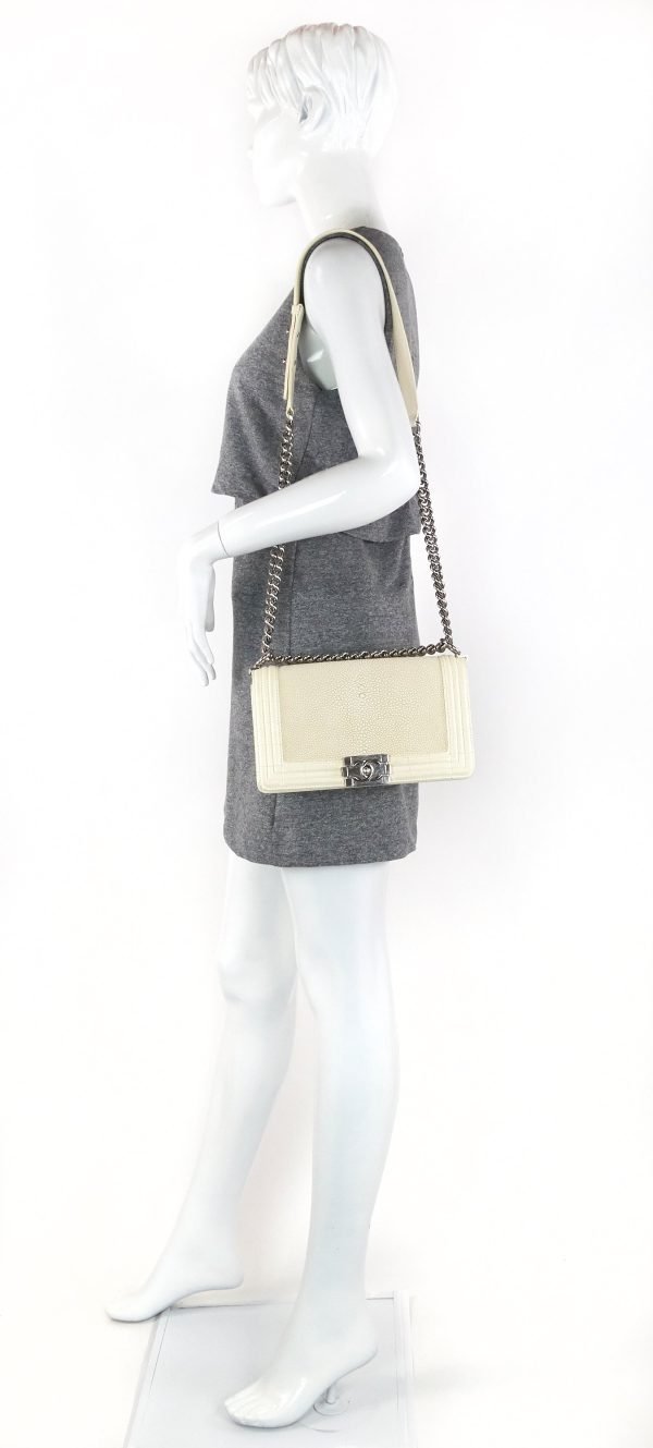 Stingray Old Medium Leather Boy Flap Bag - Image 9