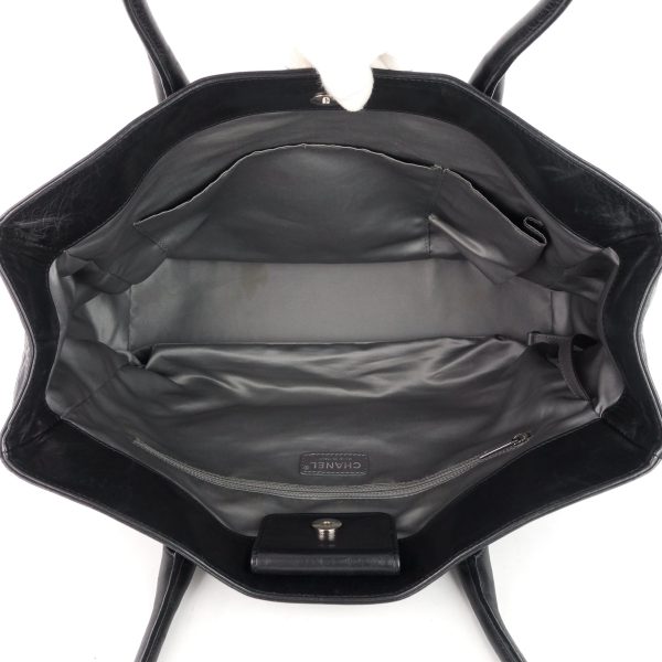 Square Stitch LAX Lambskin Leather Tote Bag - Image 7