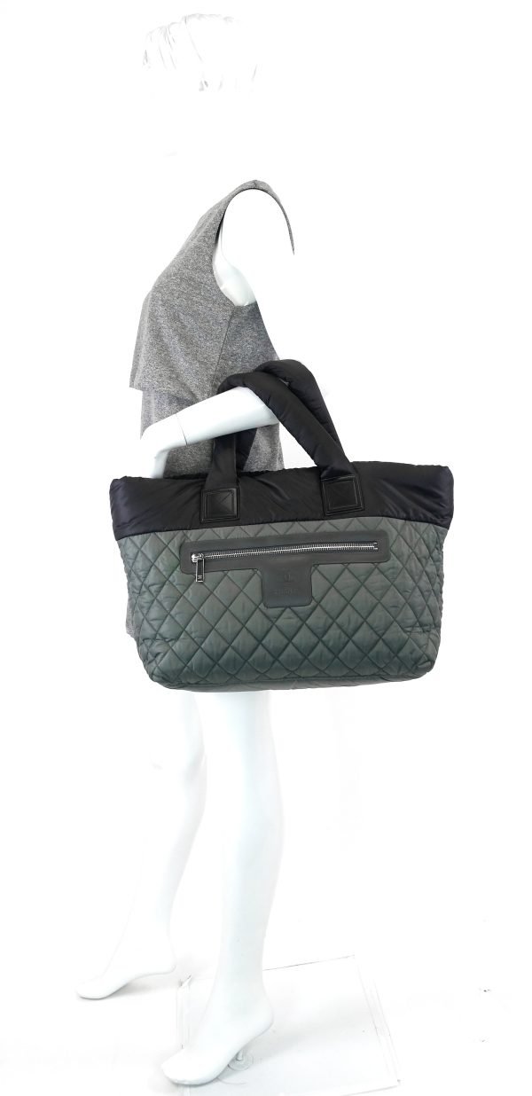 Coco Cocoon Two-Tone Nylon Tote Bag - Image 13